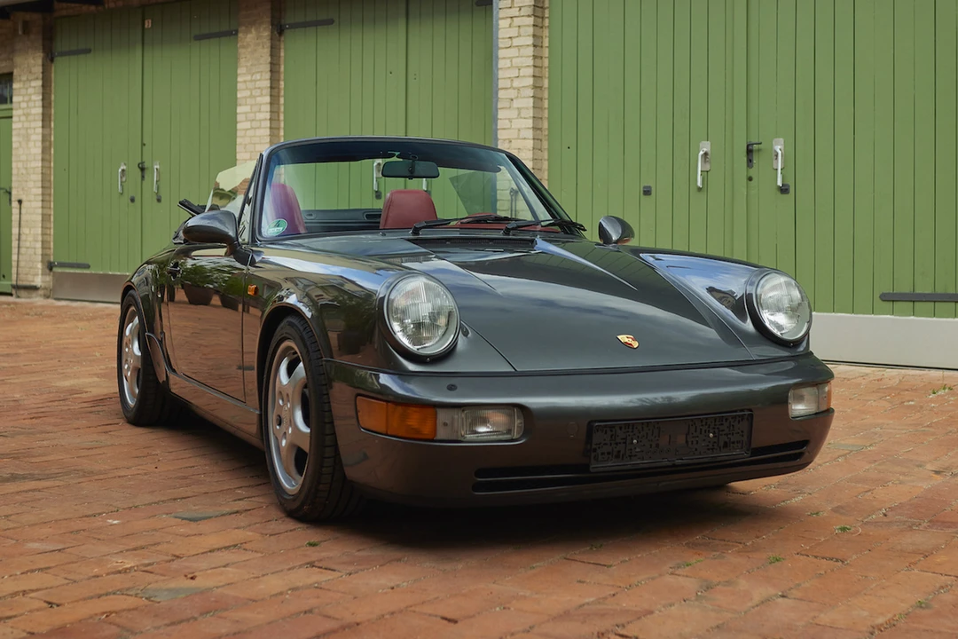 1992 Porsche 964 Carrera 4 - Image 2 of 31