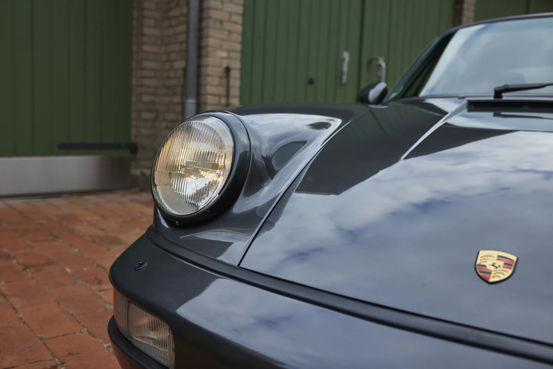 1992 Porsche 964 Carrera 4 - Image 28 of 31