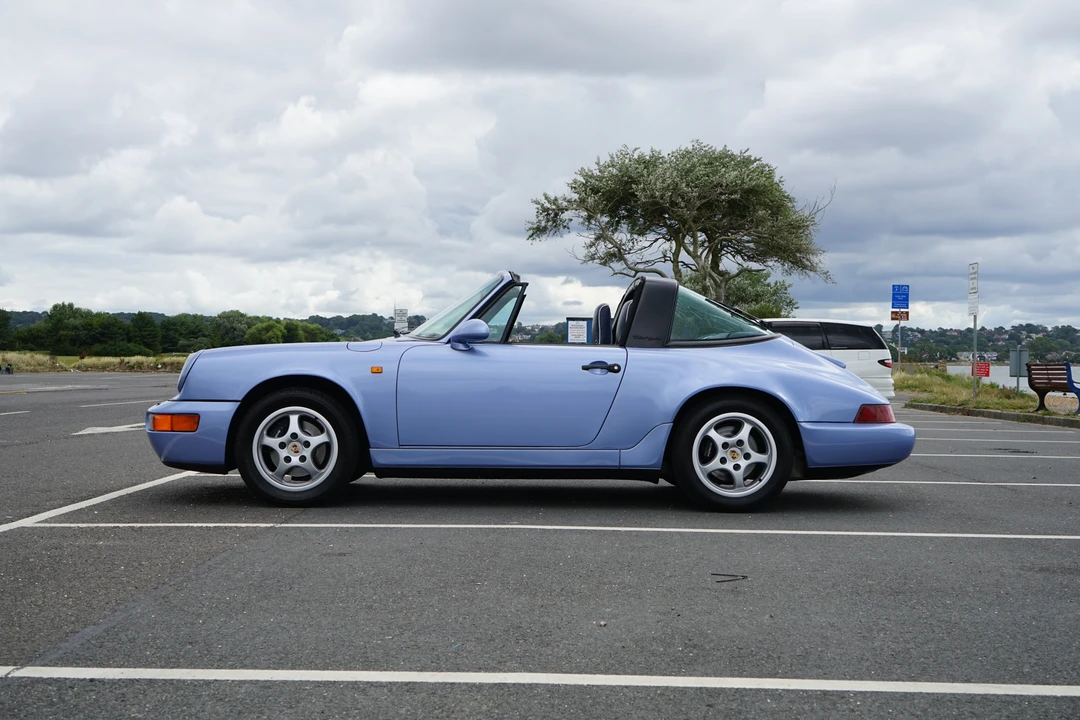 1992 Porsche 964 Carrera 4 - Image 5 of 31