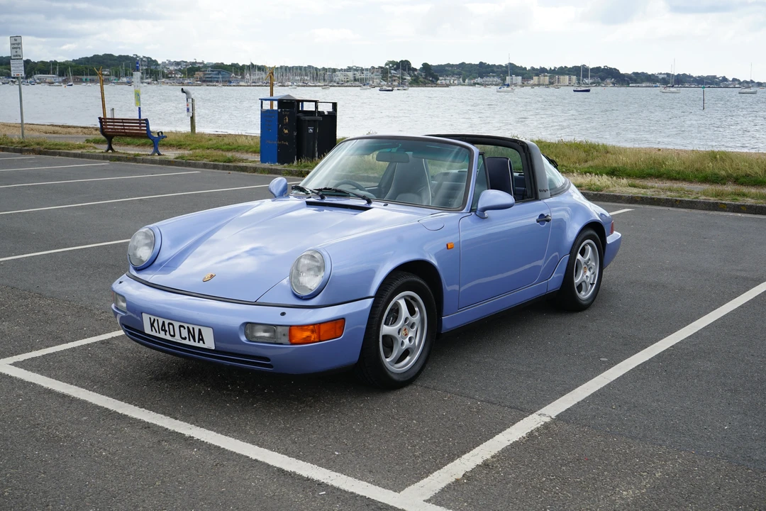 1992 Porsche 964 Carrera 4 - Image 12 of 31