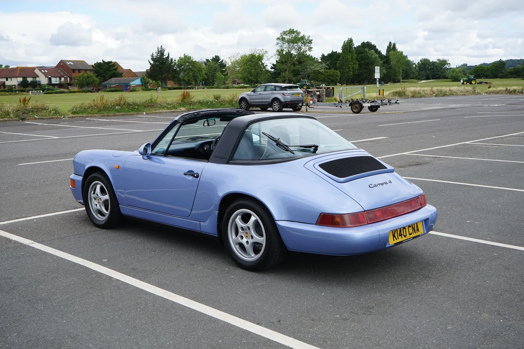 1992 Porsche 964 Carrera 4 - Image 14 of 31