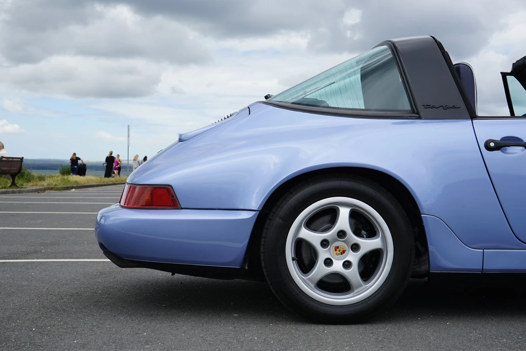 1992 Porsche 964 Carrera 4 - Image 23 of 31