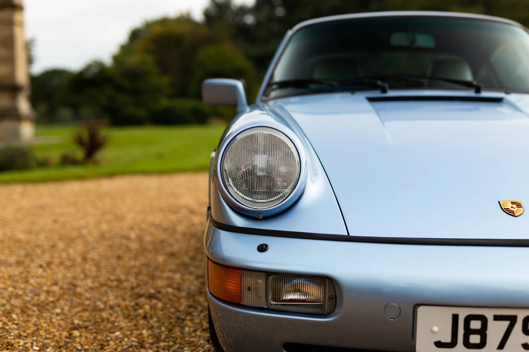 1992 Porsche 964 Carrera 4 - Image 9 of 31