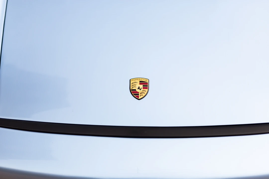 1992 Porsche 964 Carrera 4 - Image 12 of 31