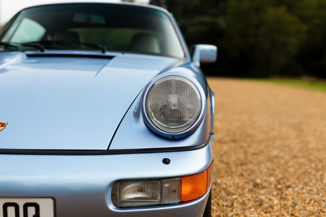 1992 Porsche 964 Carrera 4 - Image 14 of 31