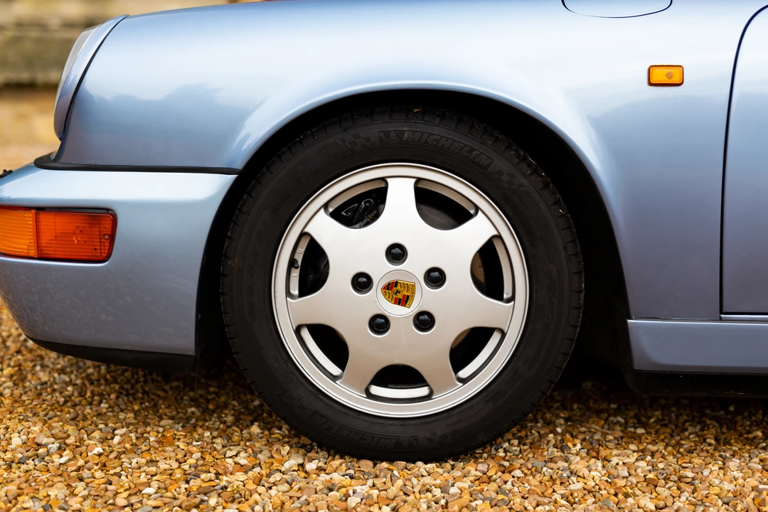 1992 Porsche 964 Carrera 4 - Image 21 of 31