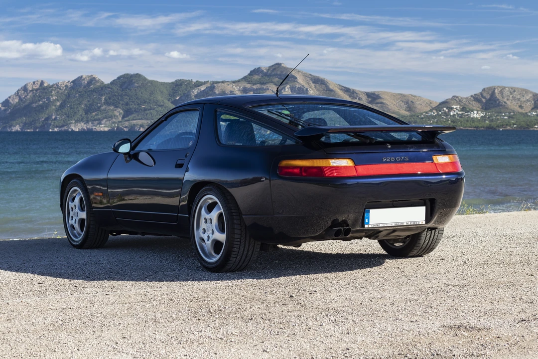 1992 Porsche 928 GTS - Image 17 of 31