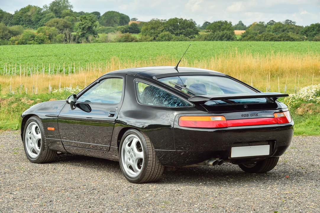 1989 Porsche 928 GTS - Image 14 of 31