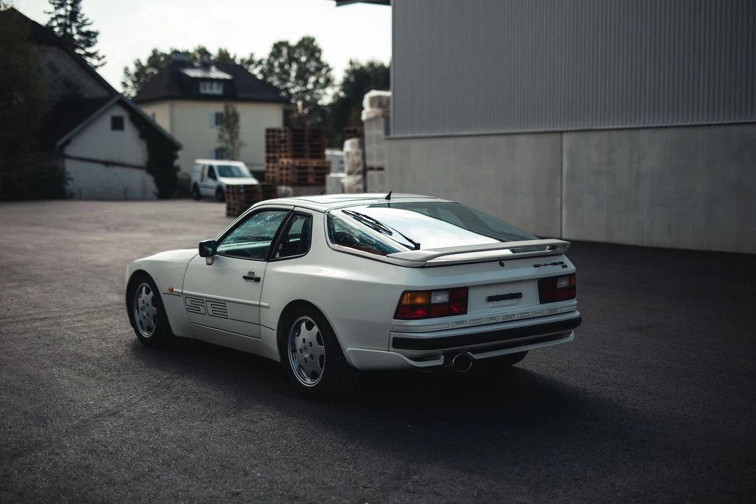 1992 Porsche 944 S2 - Image 7 of 31