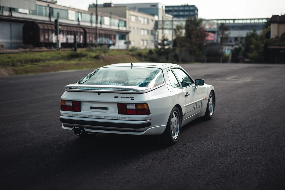 1992 Porsche 944 S2 - Image 5 of 31