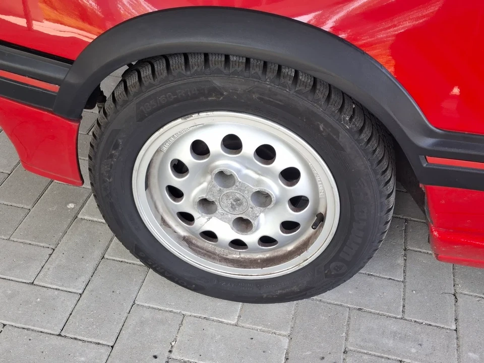 1992 Peugeot 205 GTI - Image 10 of 30