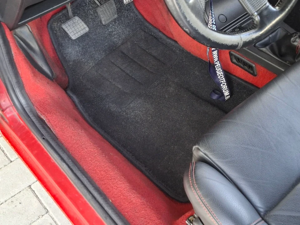 1992 Peugeot 205 GTI - Image 17 of 30