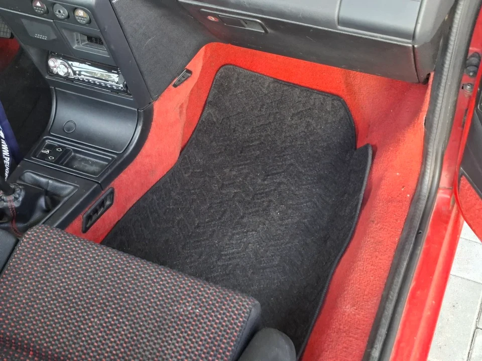 1992 Peugeot 205 GTI - Image 18 of 30