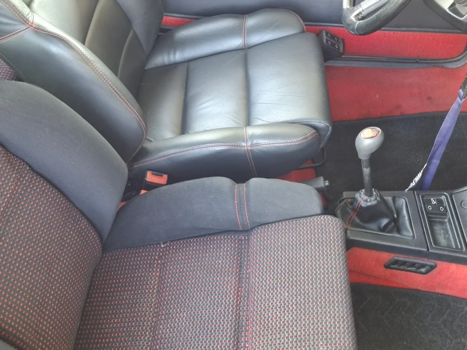1992 Peugeot 205 GTI - Image 19 of 30