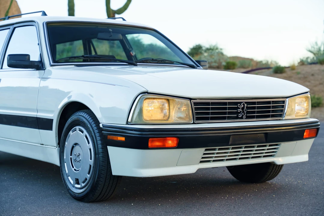 1992 Peugeot 504 - Image 28 of 31