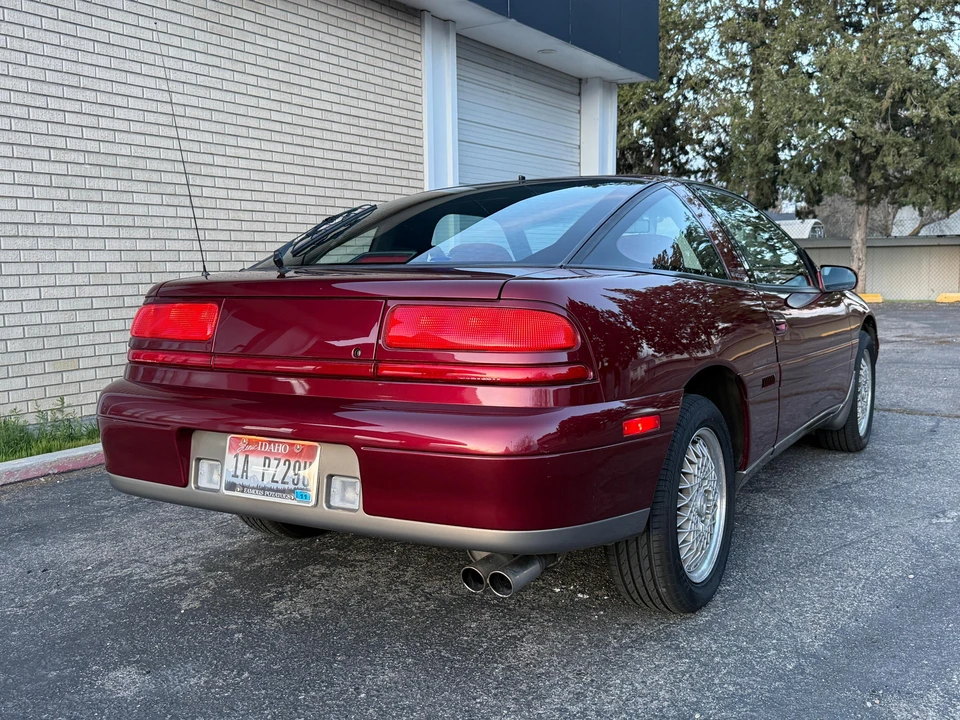 1992 Plymouth Laser - Image 20 of 30