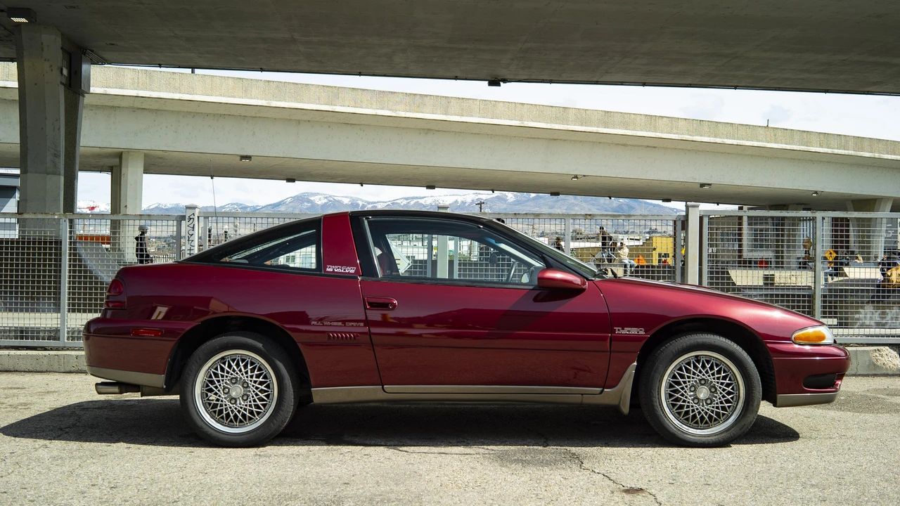 1992 Plymouth Laser - Image 12 of 30