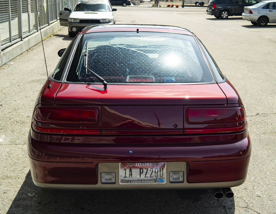 1992 Plymouth Laser - Image 10 of 30