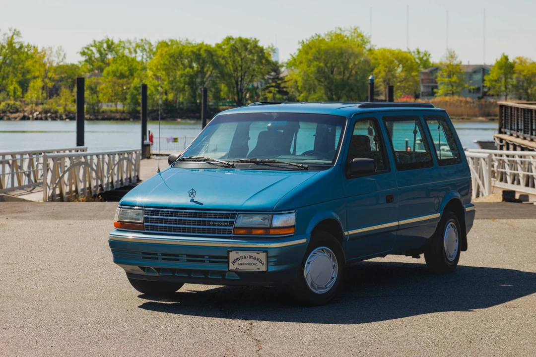 1992 Plymouth Voyager & Grand Voyager - Image 2 of 31