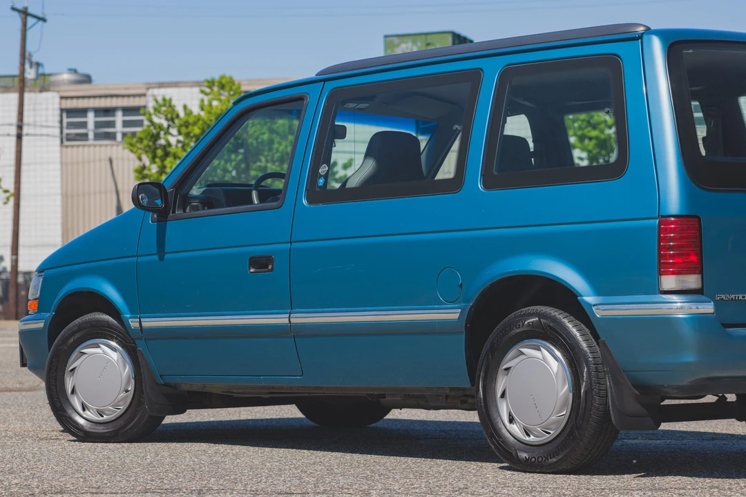 1992 Plymouth Voyager & Grand Voyager - Image 29 of 31