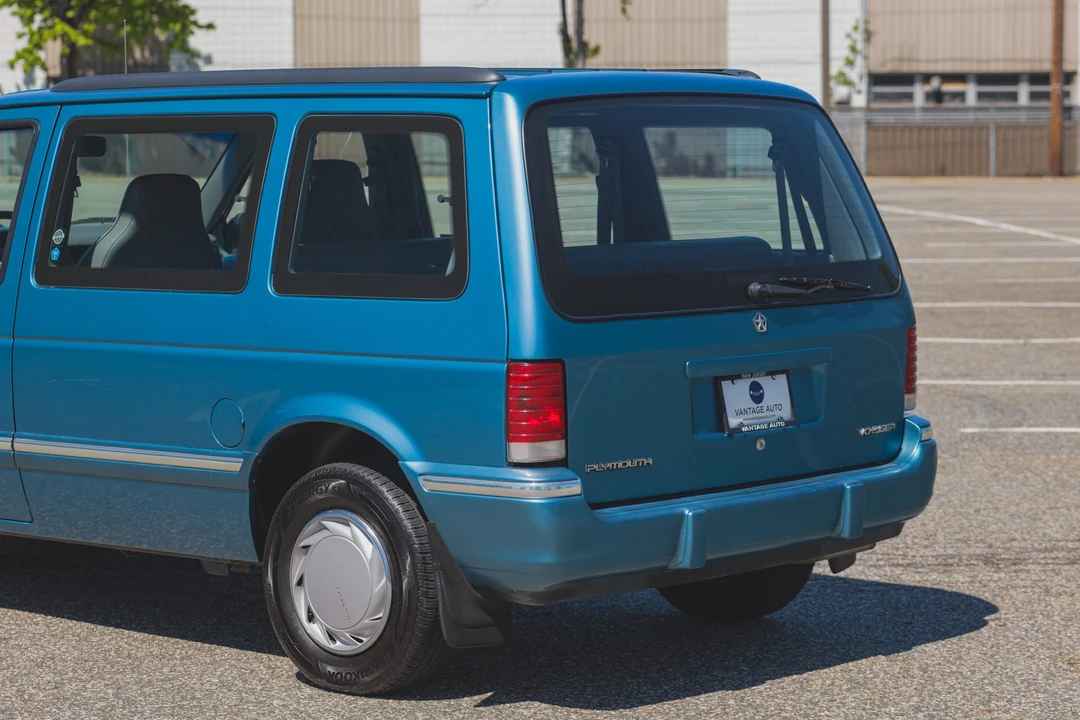 1992 Plymouth Voyager & Grand Voyager - Image 30 of 31
