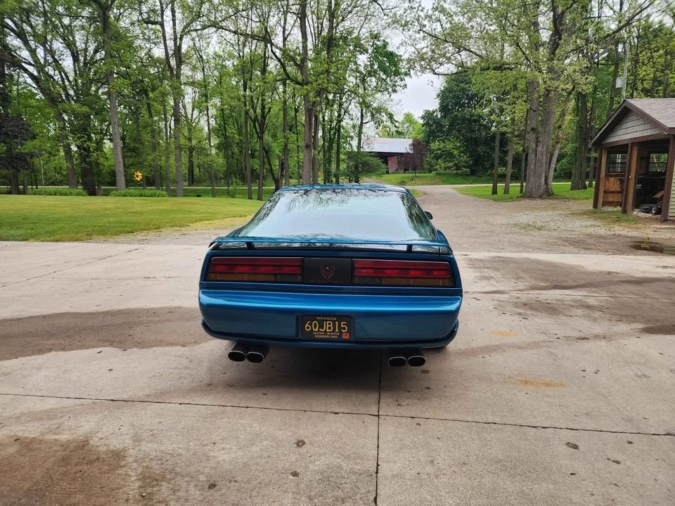 1992 Pontiac Firebird 3rd Gen - Image 4 of 10