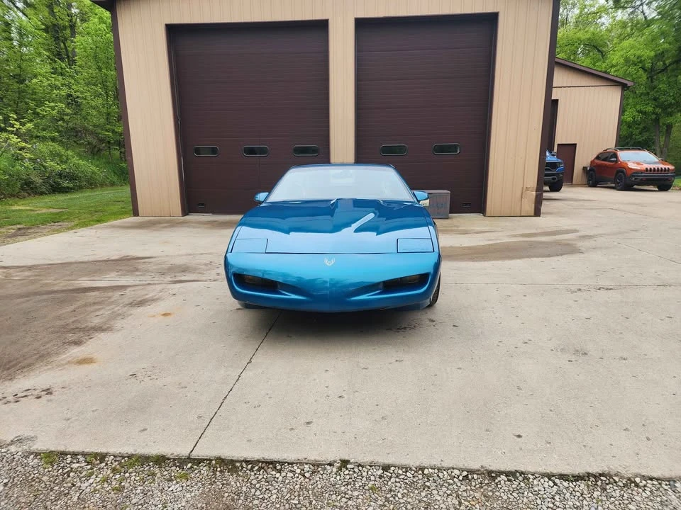 1992 Pontiac Firebird 3rd Gen - Image 3 of 10