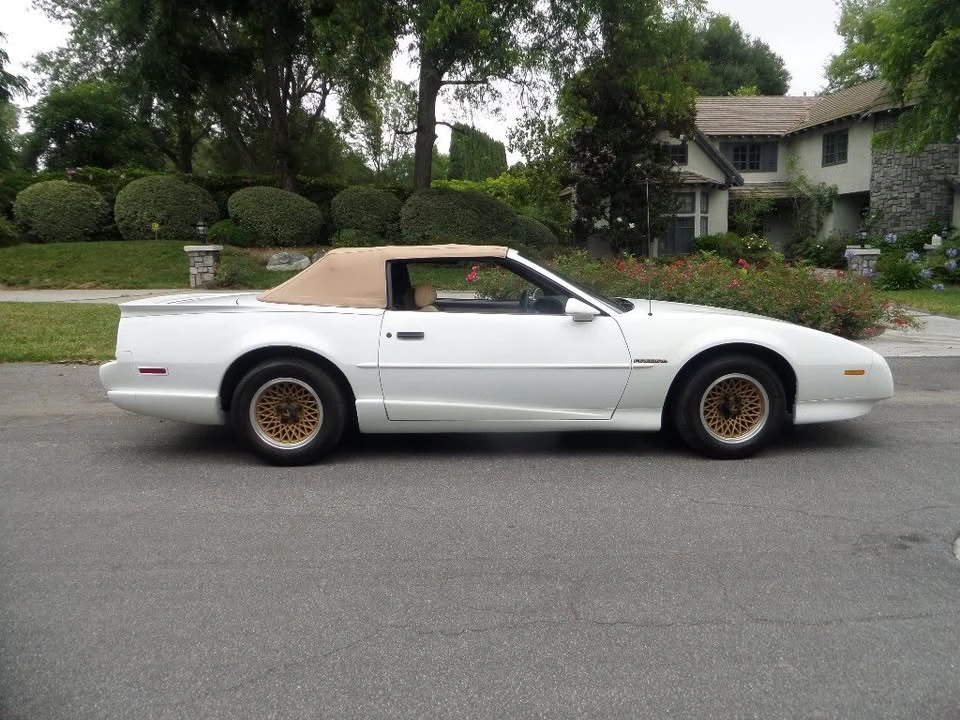 1992 Pontiac Firebird 3rd Gen - Image 17 of 19