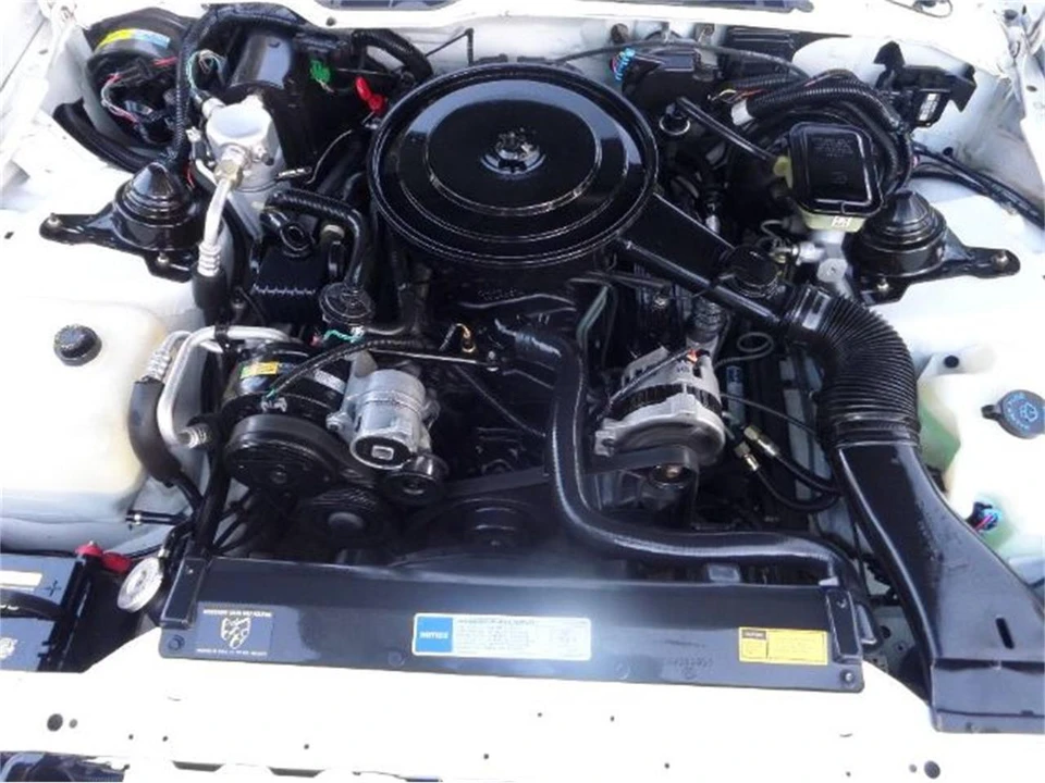 1992 Pontiac Firebird 3rd Gen - Image 2 of 20