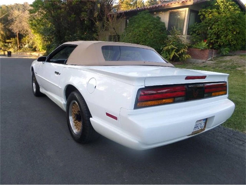 1992 Pontiac Firebird 3rd Gen - Image 13 of 20