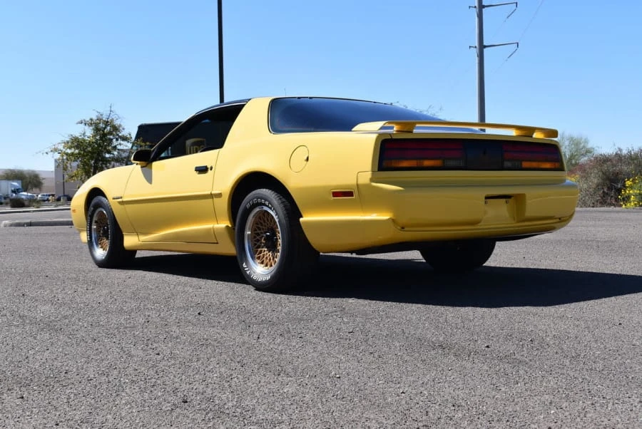 1992 Pontiac Firebird 3rd Gen - Image 3 of 12