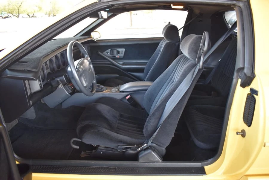 1992 Pontiac Firebird 3rd Gen - Image 4 of 12