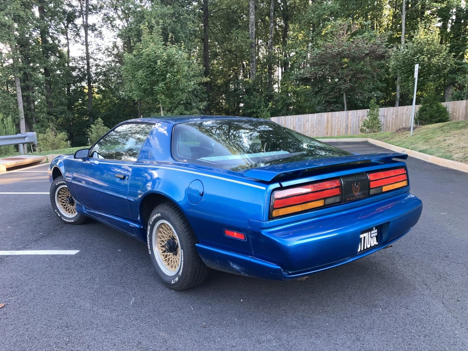 1992 Pontiac Firebird 3rd Gen - Image 5 of 31
