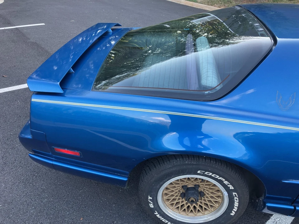 1992 Pontiac Firebird 3rd Gen - Image 13 of 31