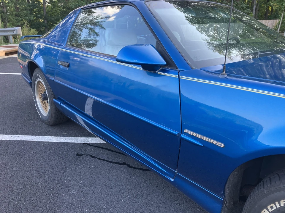 1992 Pontiac Firebird 3rd Gen - Image 14 of 31