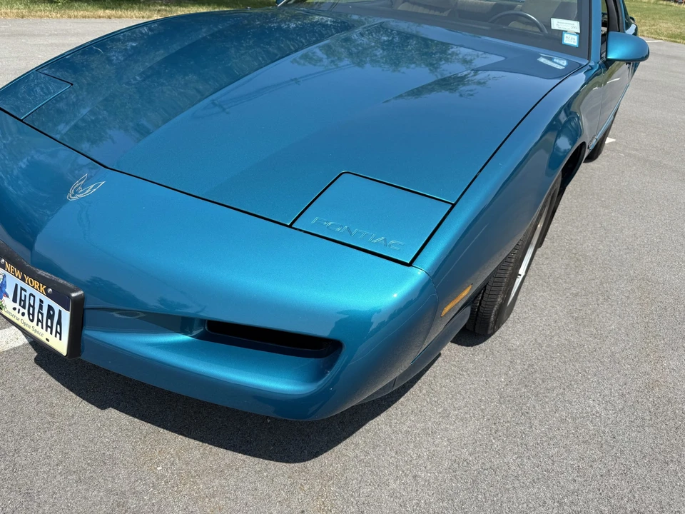 1992 Pontiac Firebird 3rd Gen - Image 20 of 31