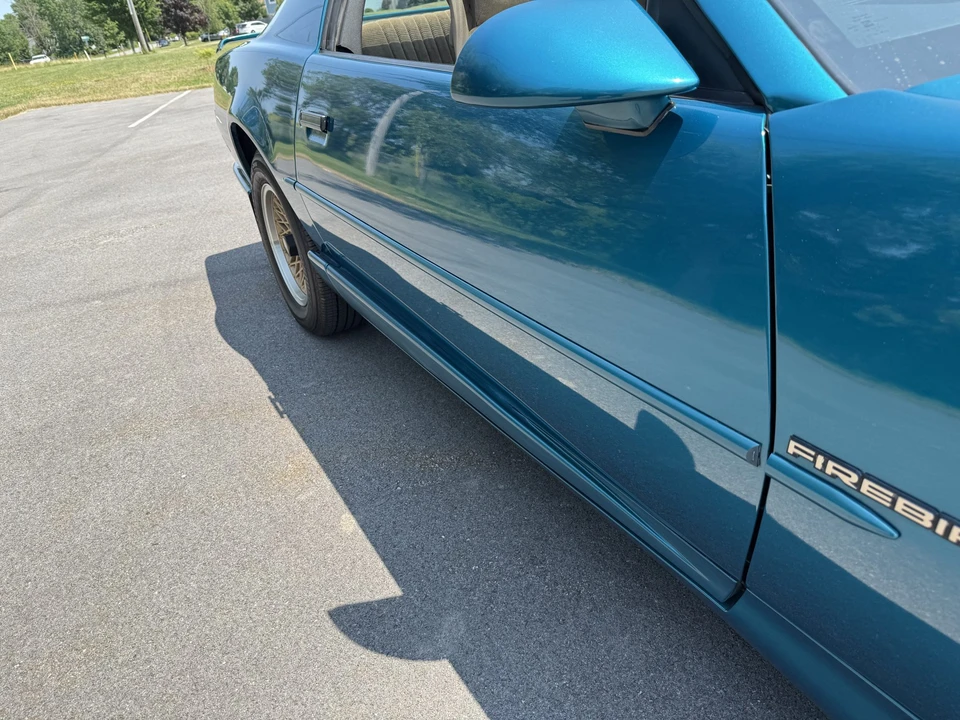 1992 Pontiac Firebird 3rd Gen - Image 26 of 31