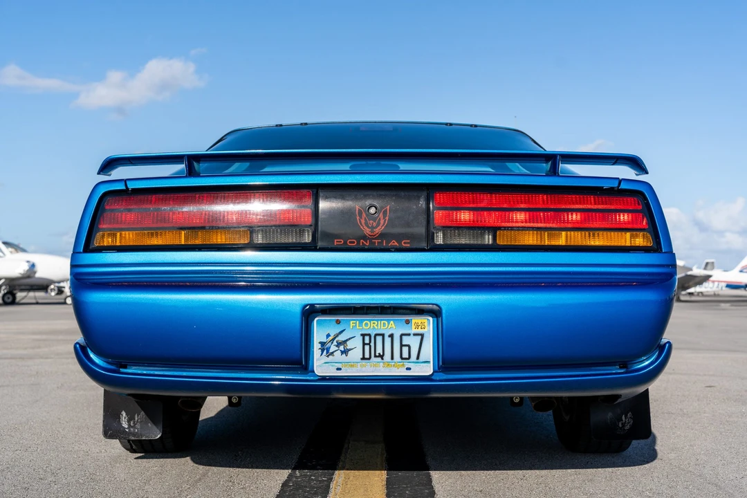 1992 Pontiac Firebird 3rd Gen - Image 6 of 31