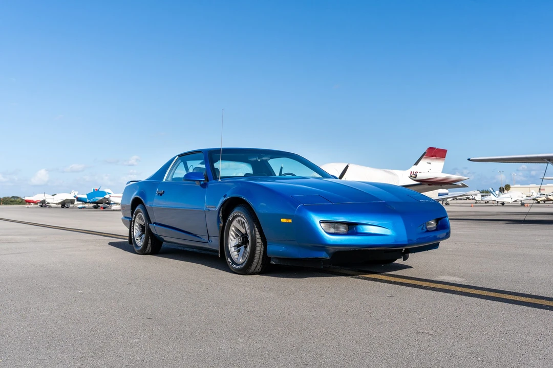 1992 Pontiac Firebird 3rd Gen - Image 3 of 31