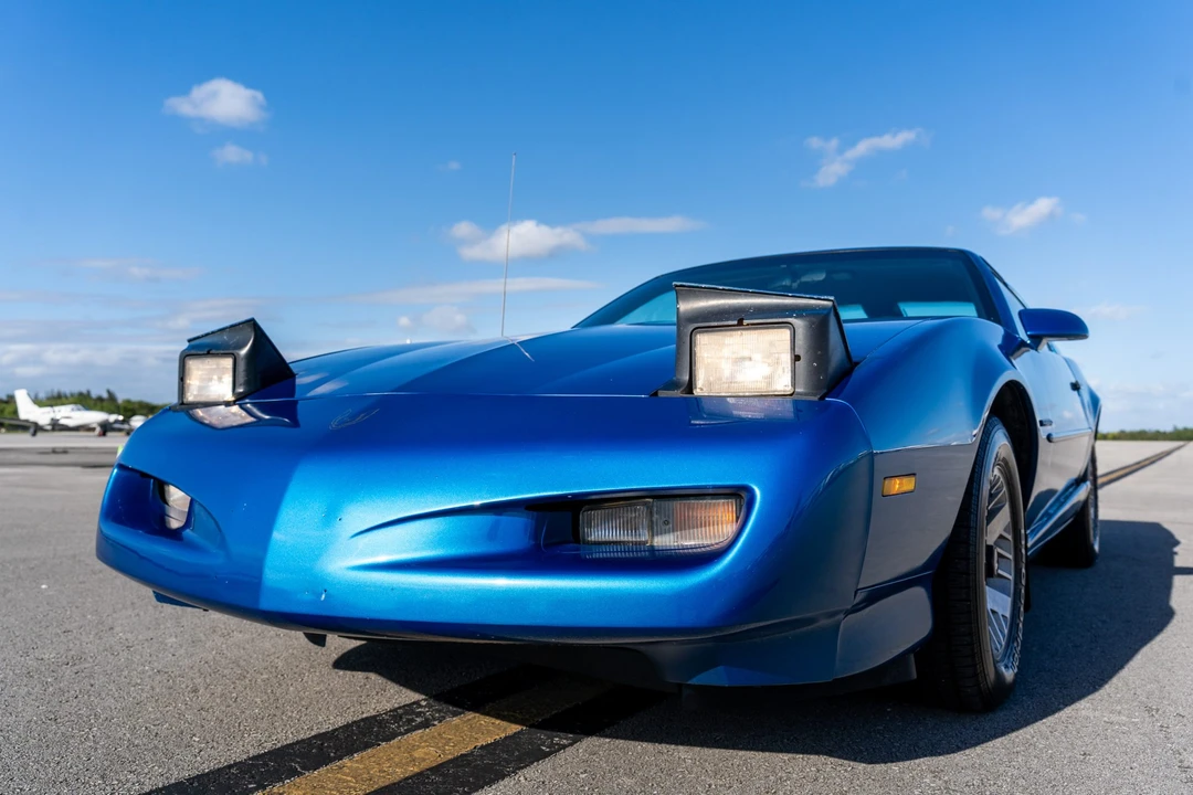 1992 Pontiac Firebird 3rd Gen - Image 17 of 31
