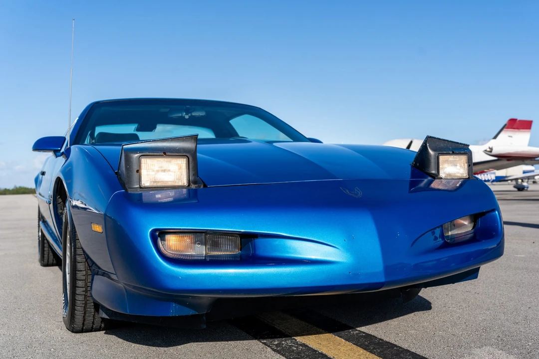 1992 Pontiac Firebird 3rd Gen - Image 16 of 31