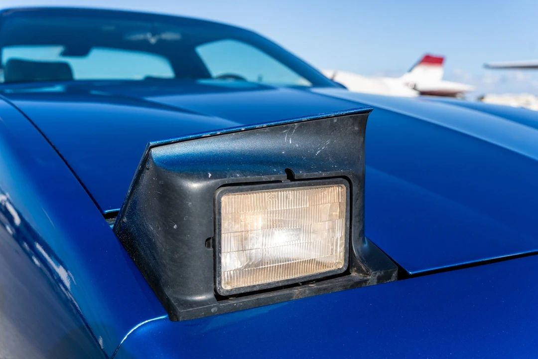 1992 Pontiac Firebird 3rd Gen - Image 19 of 31