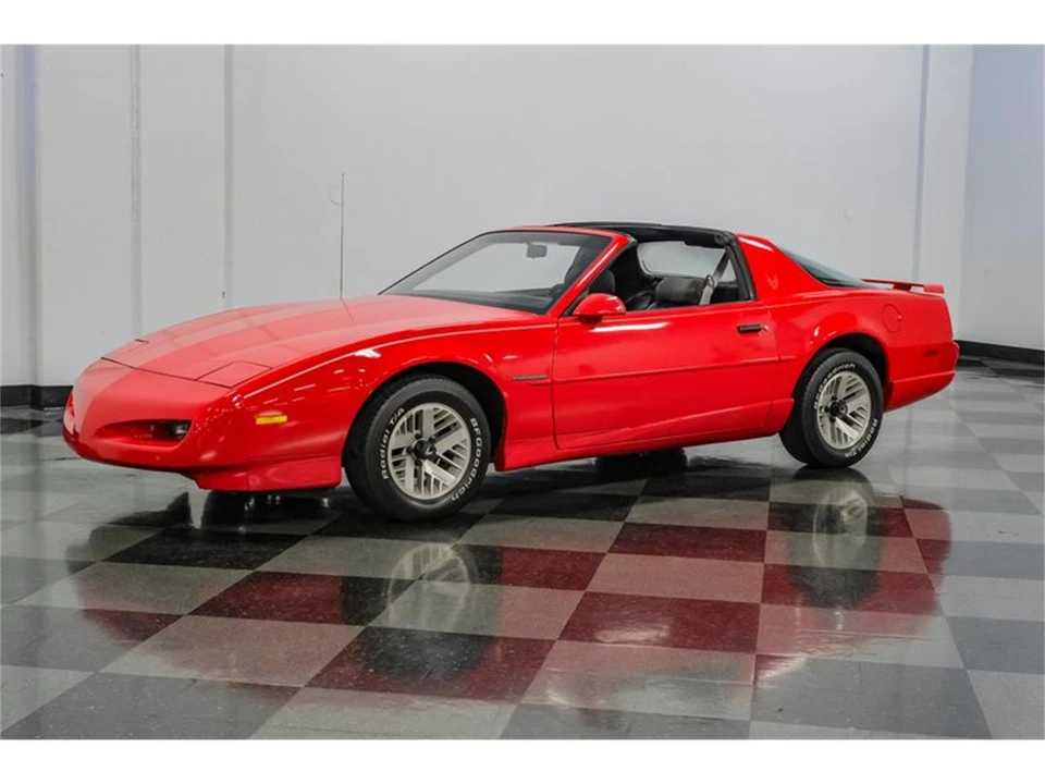1992 Pontiac Firebird 3rd Gen - Image 6 of 31