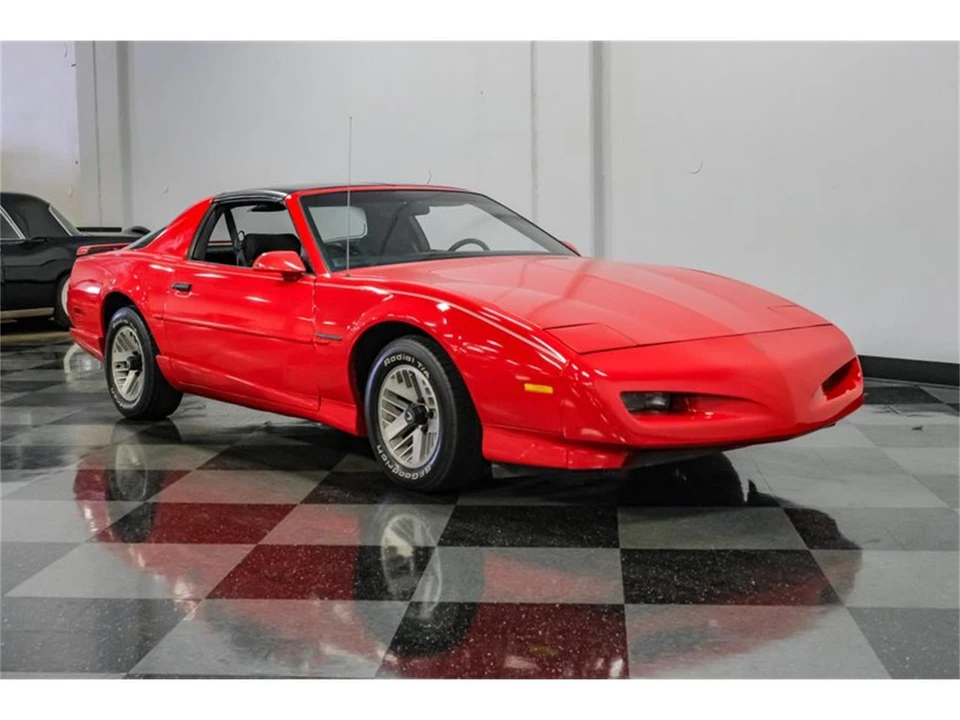 1992 Pontiac Firebird 3rd Gen - Image 16 of 31