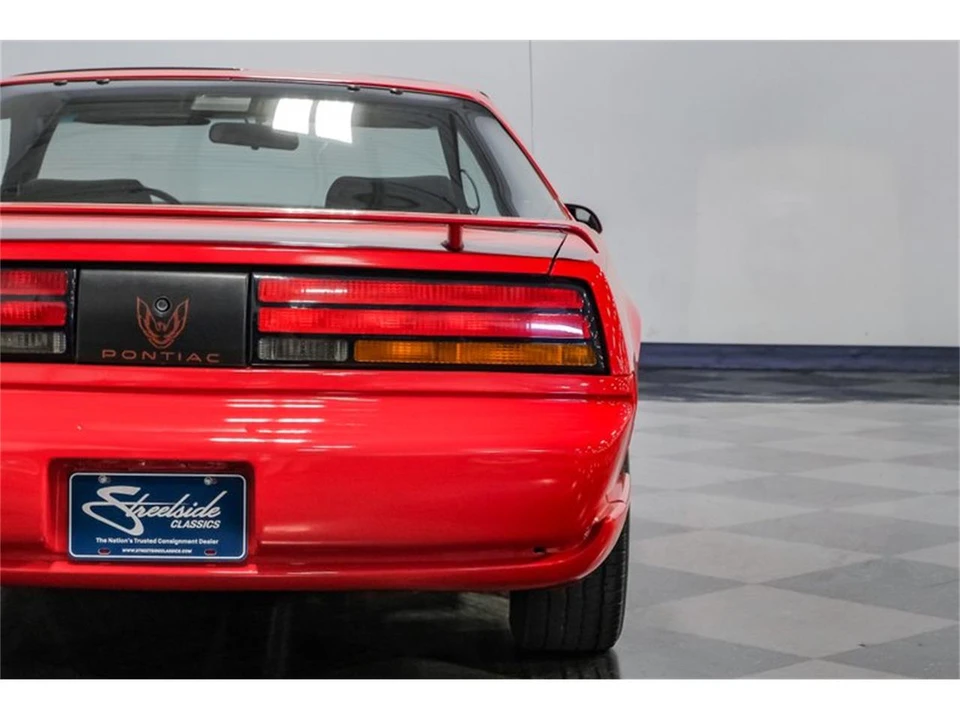 1992 Pontiac Firebird 3rd Gen - Image 26 of 31