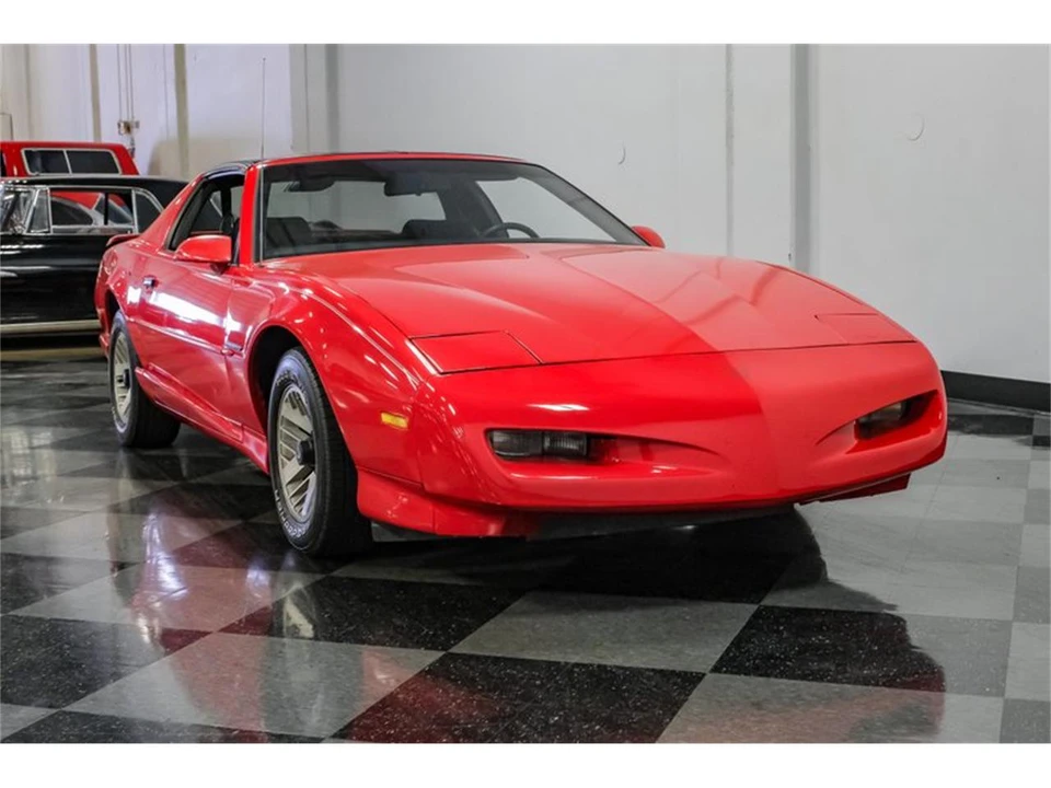1992 Pontiac Firebird 3rd Gen - Image 17 of 31