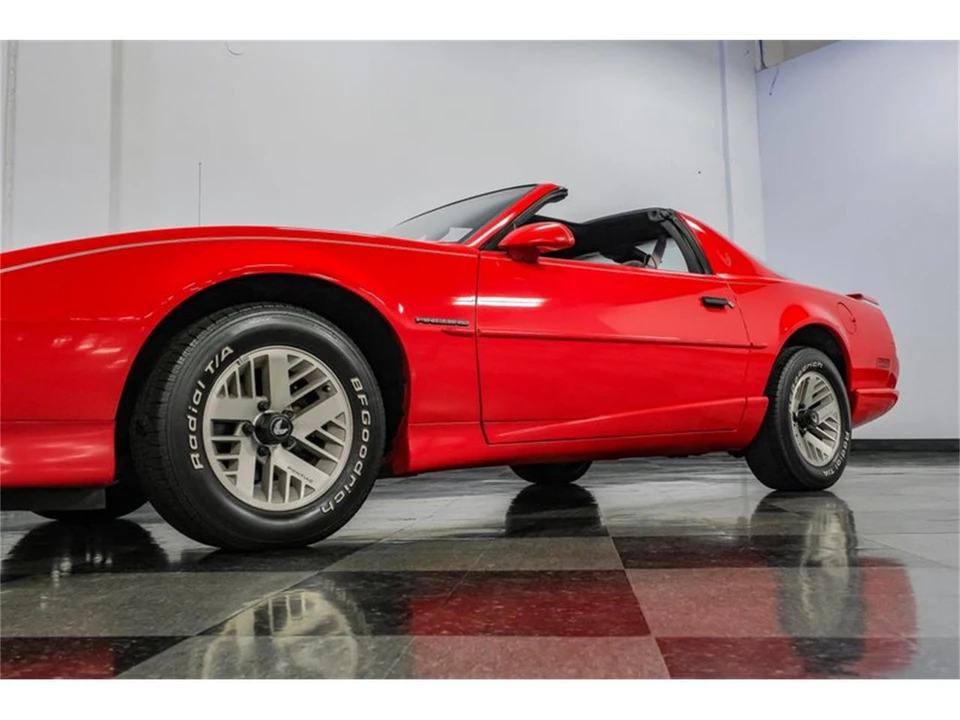 1992 Pontiac Firebird 3rd Gen - Image 22 of 31