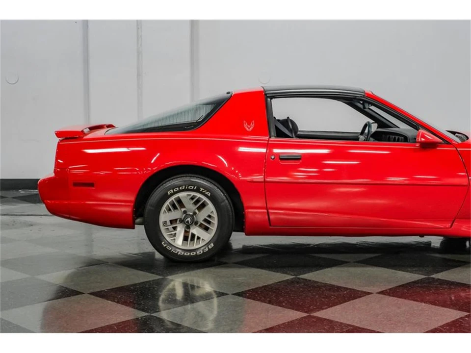 1992 Pontiac Firebird 3rd Gen - Image 29 of 31