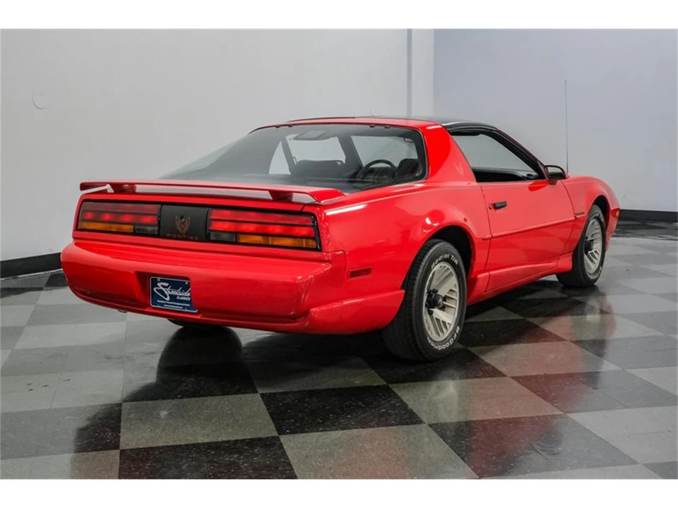 1992 Pontiac Firebird 3rd Gen - Image 25 of 31