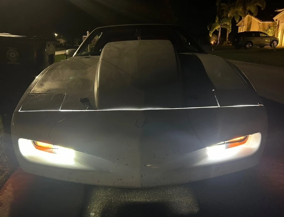 1992 Pontiac Firebird 3rd Gen - Image 9 of 19